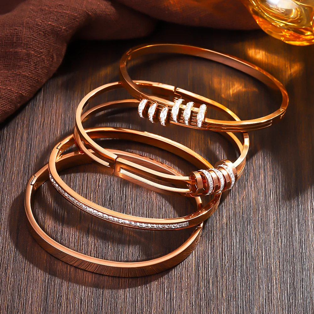 

4Pcs/Set Stainless Steel Women's Bracelet Bangle Set, Charm Rose Gold Color Series, Waterproof Exquisite Waterproof Jewelry Gift