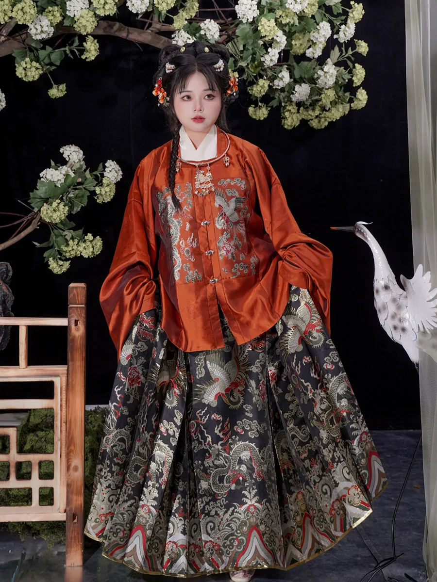 Original plus Size Hanfu Skirt Dr Tang Record Dragon And Phoenix Good Lu Large Embroidered Fabric  Tailed Skirt