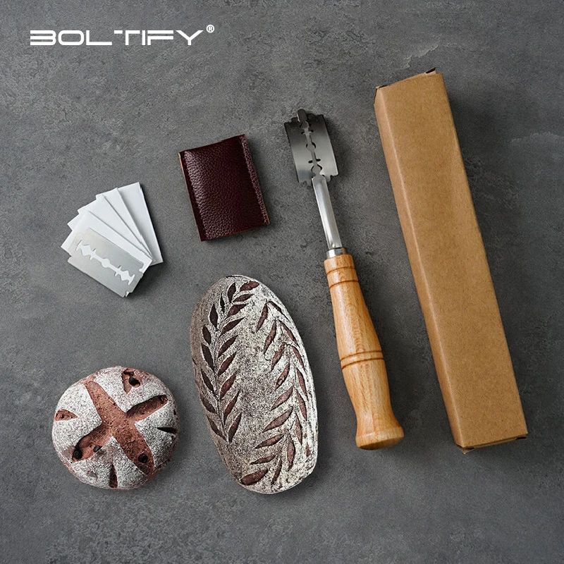 

Bread Cutter Wooden Handle Bread Lame Slashing Tool With 5 Razor Blades Leather Cover Curved Dough Scoring Knife Baking Tool