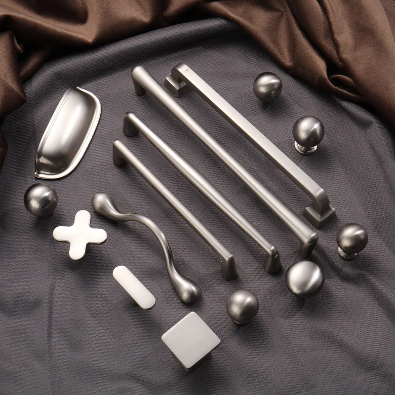 Gebürstete Nickel-Küchenschrankgriffe, Mattsilberne Schubladenknöpfe, Schrank- und Kleiderschranktürgriffe, Möbelgriffe
