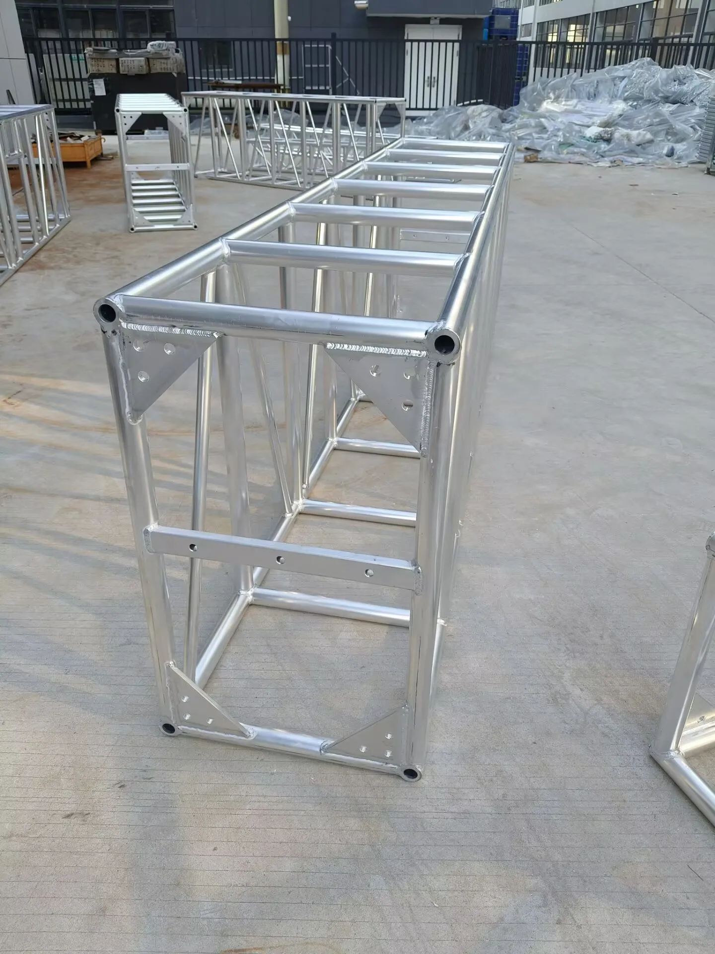 Factory Manufacture Aluminium Bolt Truss Square Lighting Truss Display Bolt Connection