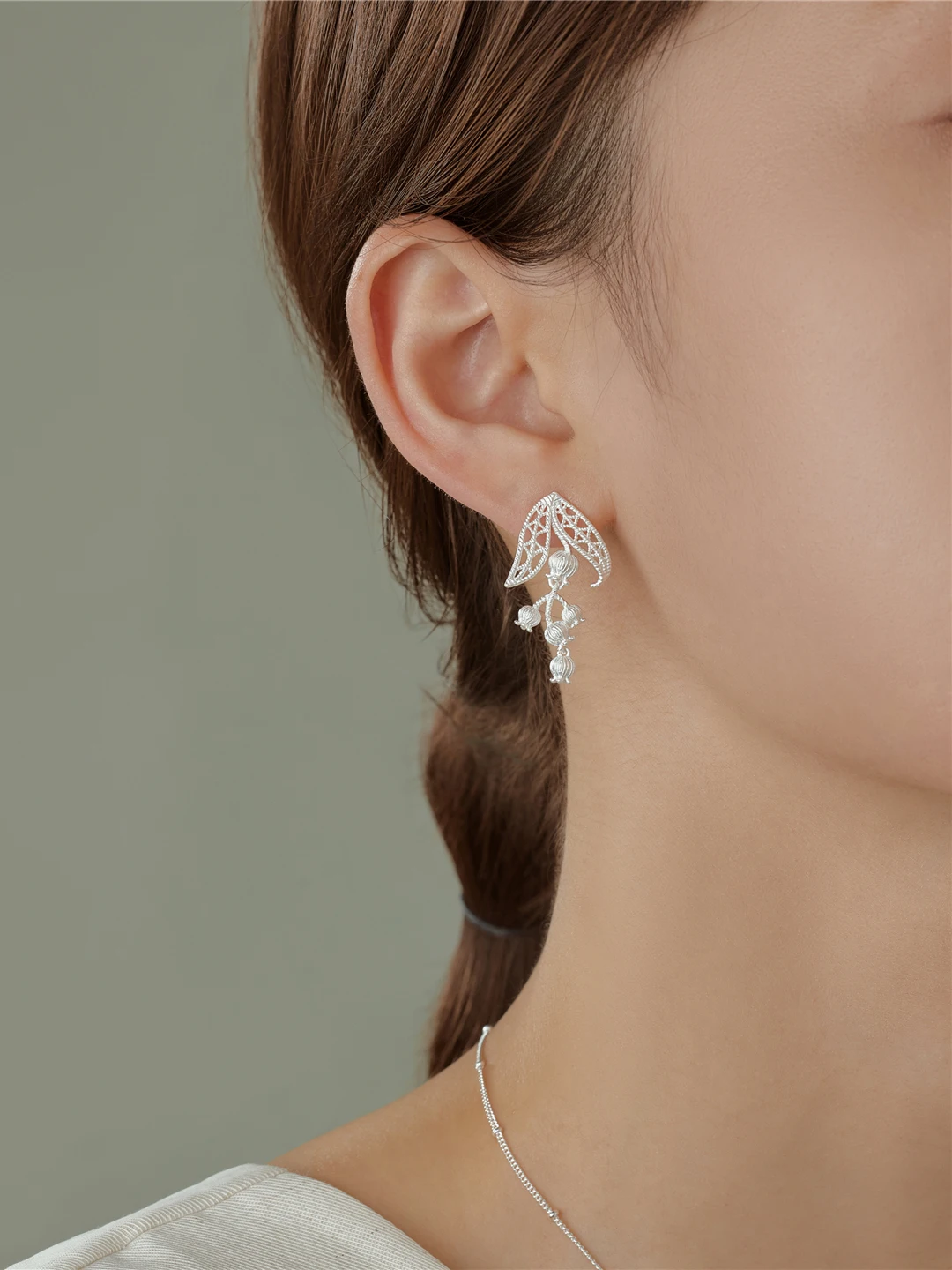

Vintage Leaf Language Bell Flower Earrings Pure Silver Lace Hollow out Body S925 Fashionable Versatile Elegant Women's Jewelry