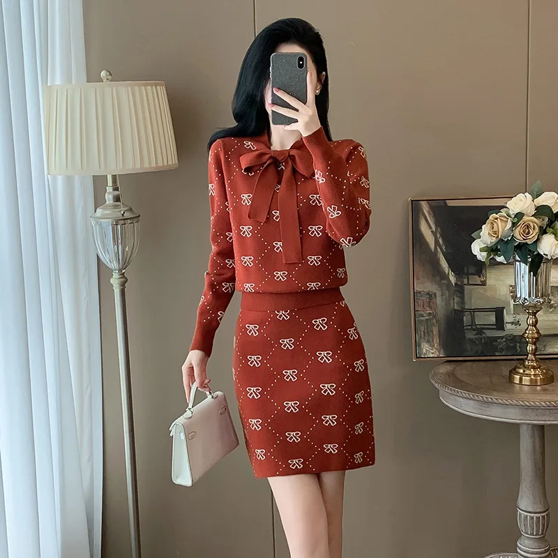 

New Dress Fashion Casual Set Women Show Thin Temperament Small Fragrance Knitted Two Piece Set Skirt