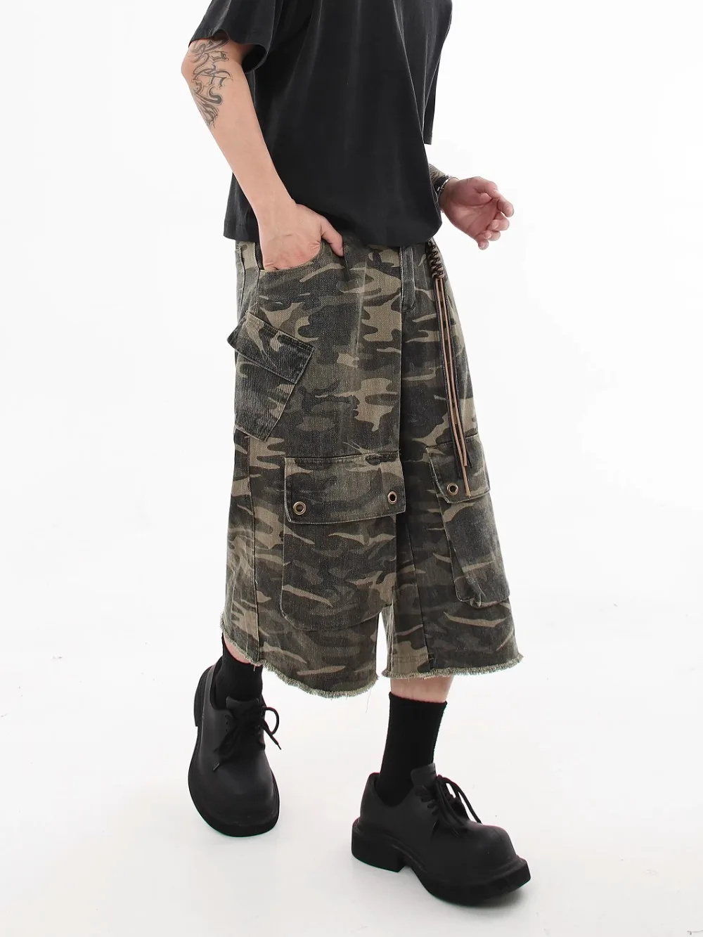 Calf-Length Pants Retro Wash Camouflage Cropped Pants Men\'s Summer Loose Multi-pocket Cargo Shorts