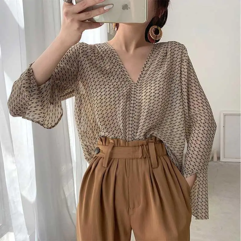 Women Blouses V-neck Printing Long Sleeve Loose Shirts Office Lady Gentle Elegant Chiffon Tops Lazy Blusas Female Sun Protection