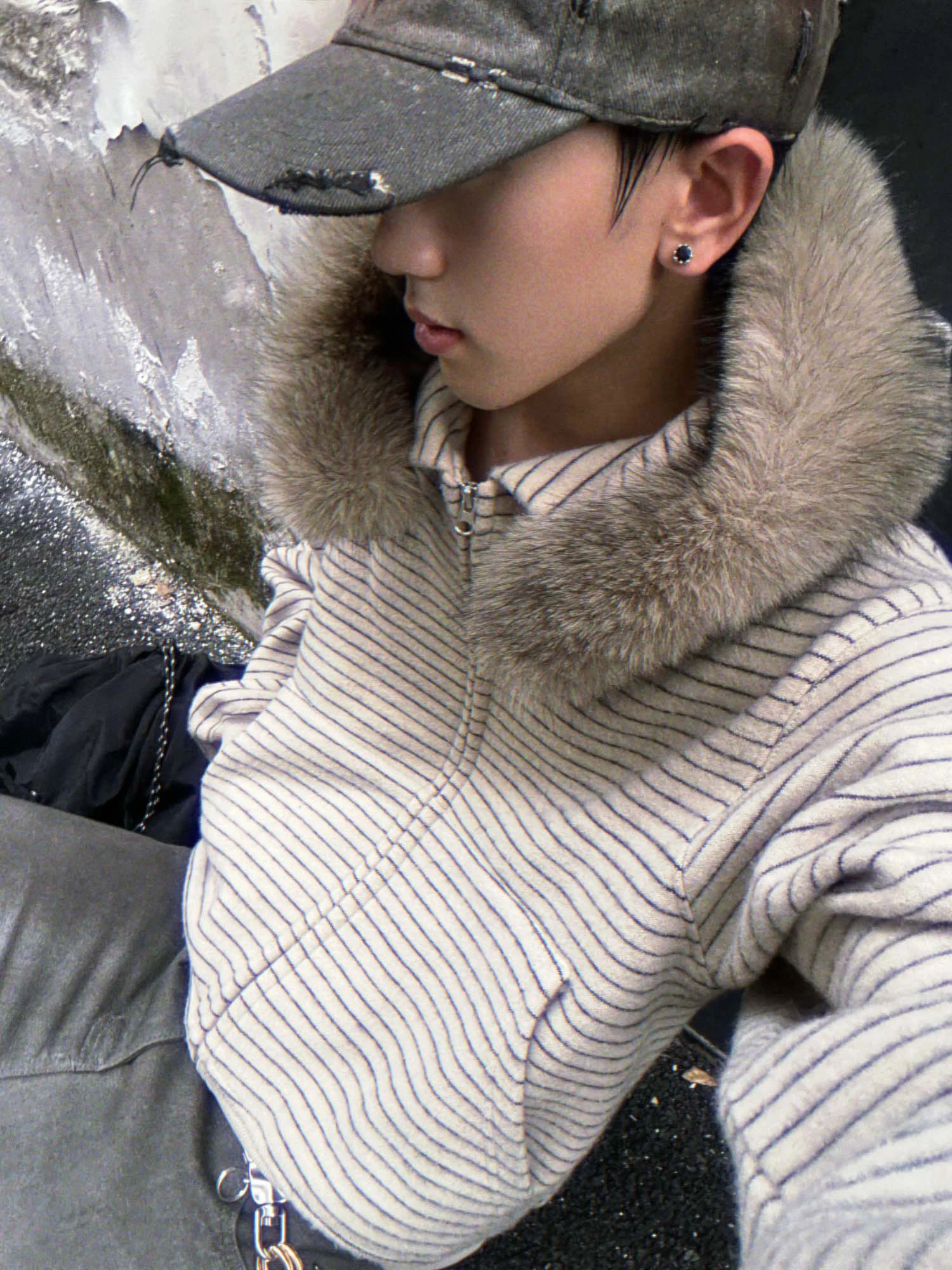 2025 Early Autumn New American Style Fur Collar Striped Zipper Cardigan Hooded Sweatshirt Fashion Trend Unisex Jacket