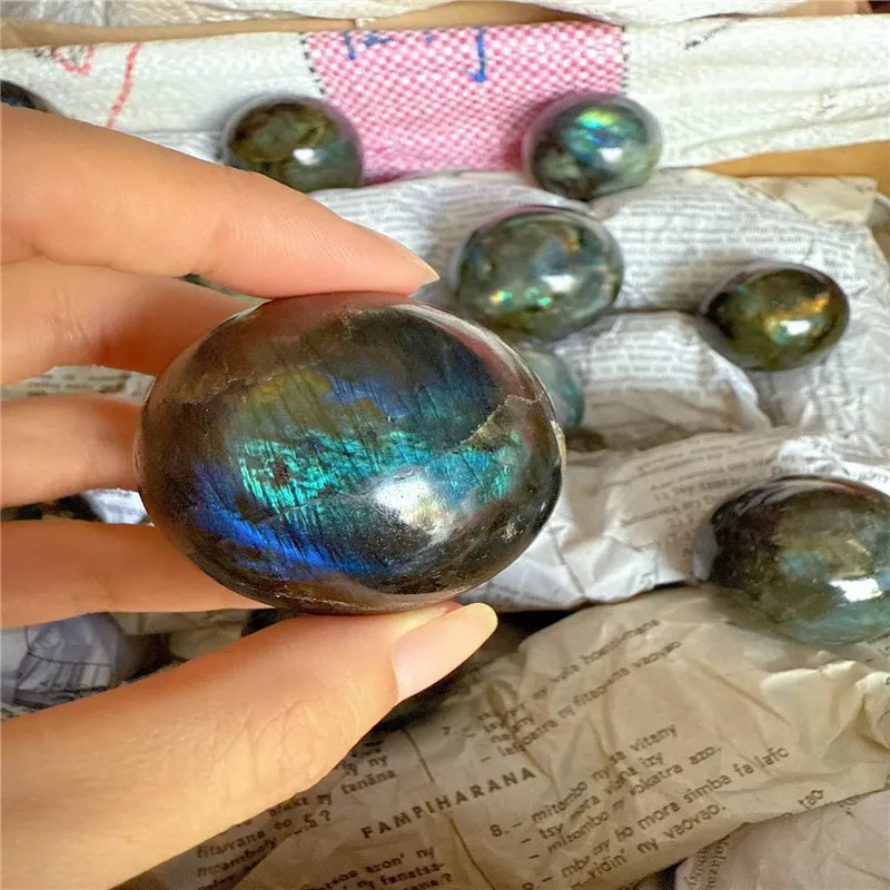 Natural crystal colorful luminous elongated stone balls for home decoration