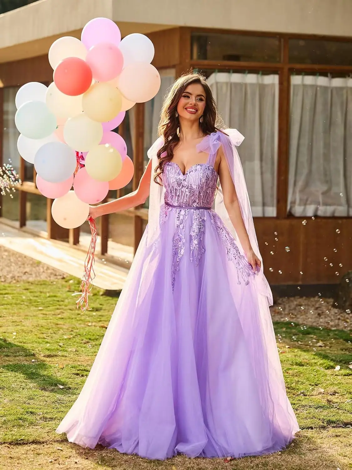 Abiti da ballo in tulle con applicazioni in pizzo per donna Abiti da ballo con spalline regolabili Abiti da sera lunghi a trapezio Abiti da festa