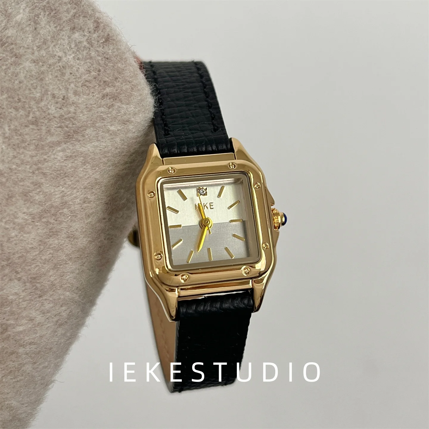 2026 New Artistic Design Square Watch: Exquisite, High-End, Sophisticated, Minimalist, Fashionable Women's Quartz Wristwatch