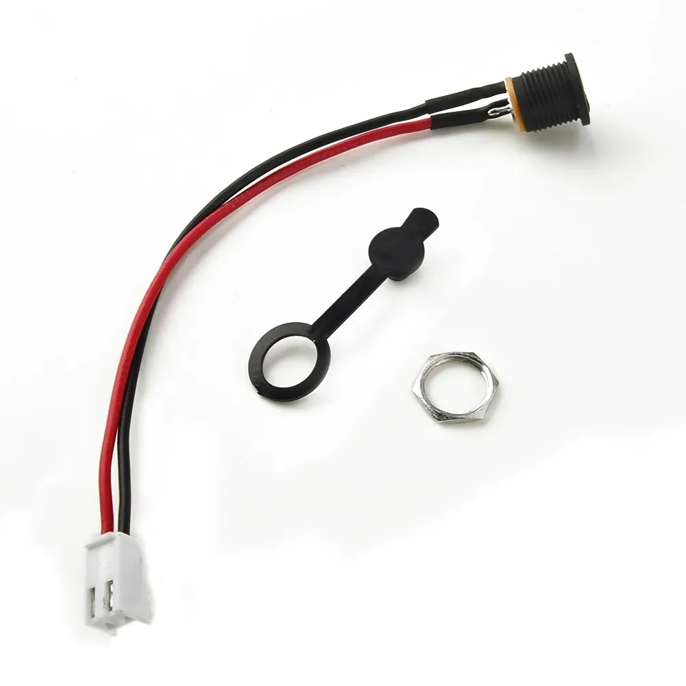 

Plastic Metal Charging Port For Electric Scooters Waterproof DC5.5x2.1mm Round Hole Socket For E-bike Parts Escooter Scooter