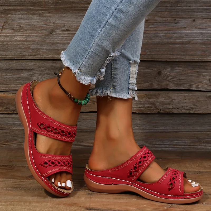 Hollow Slides Summer Women Sandals Slippers Comfortable Wedges Sandals Leisure Beach Roman Leather Women Slippers Zapatos Mujer