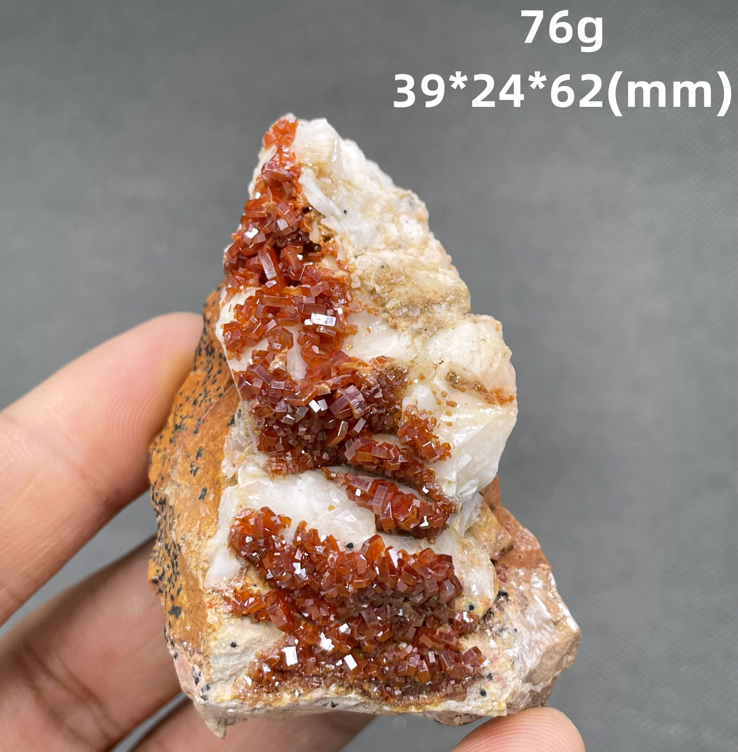 

NEW! 100% Natural Morocco Vanadinite mineral specimen quartz crystal specimen Collection Stones and crystals