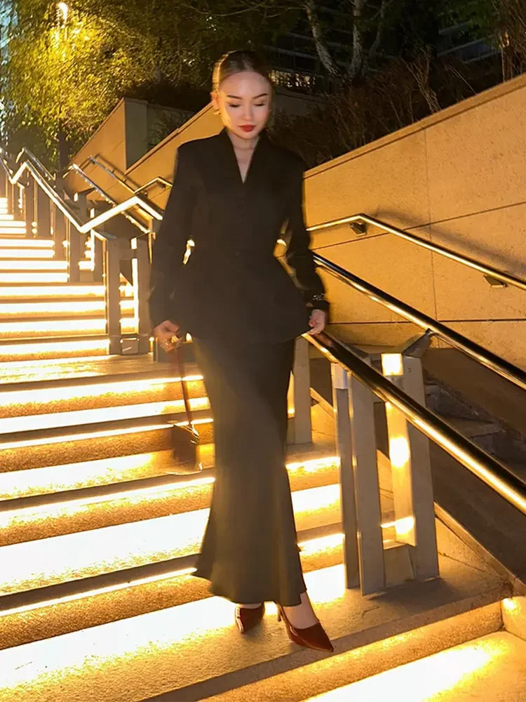 Elegantes einreihiges Hemd für Damen, solides Stehkragen, plissiertes Oberteil, Hüftpaket, schlanke Dame, lange Röcke, 2026, Frühlings- und Sommeranzug