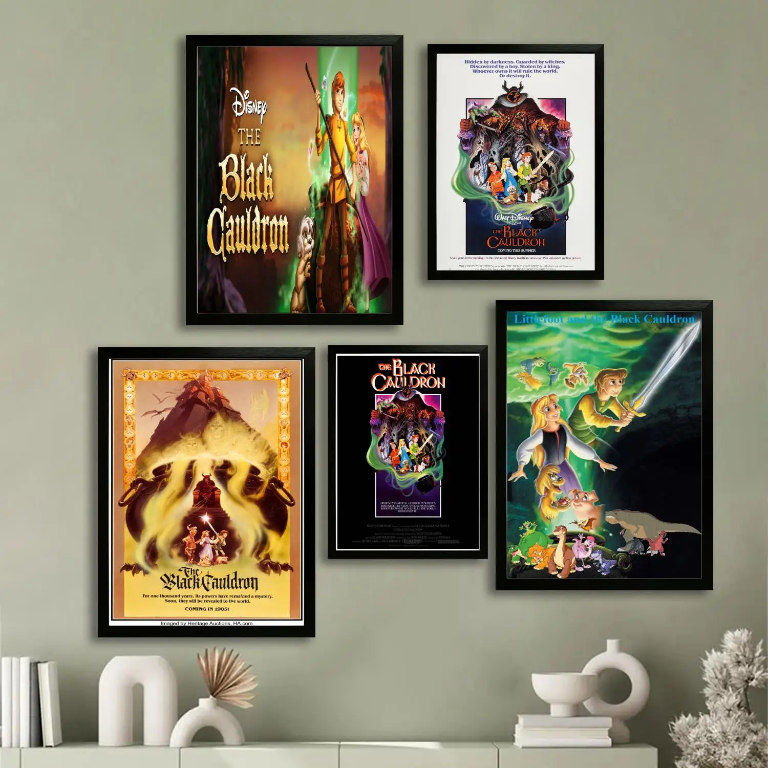 

The Black Cauldron Canvas Art Poster and Wall Art, Picture Print, Modern Family Bedroom Decor, Posters,Decorative painting