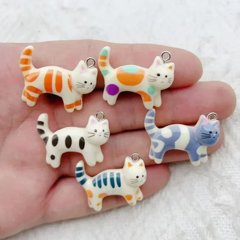 10pcs Cute Cartoon Cat Pattern Resin Charms Pendants, DIY Handcrafted Jewelry Accessories for Necklaces Earrings Keychains