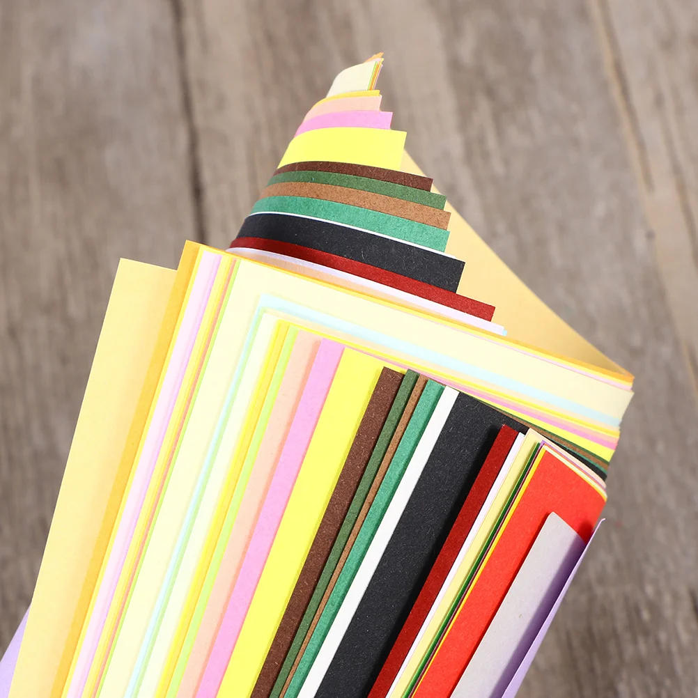 250 قطعة من أوراق الحرف اليدوية الملونة القابلة للطي لنشاط ديكور فني ذاتي الصنع 50 لونًا مستلزمات الحرف اليدوية لرياض الأطفال المدرسية