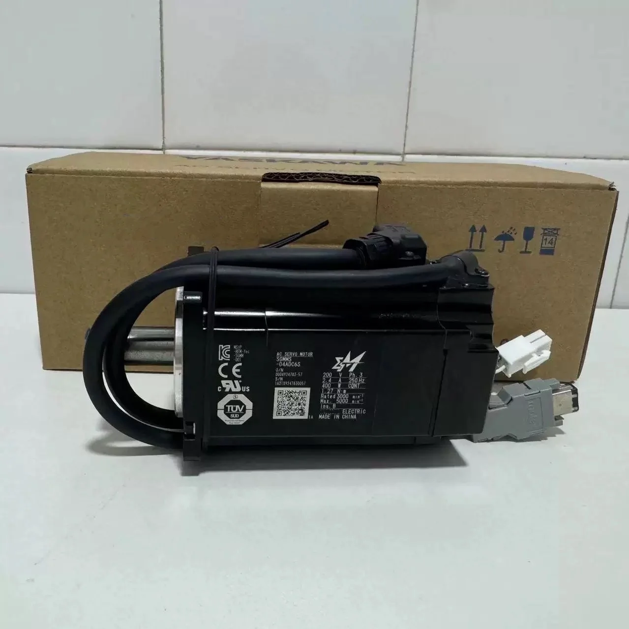 SERVO MOTOR SGMPH-01A1A-YR12 SGMPH-04A1A-YR12 SGMPH-01AAE4C SGMPH-02A2A-YR12 Interface Module Original
