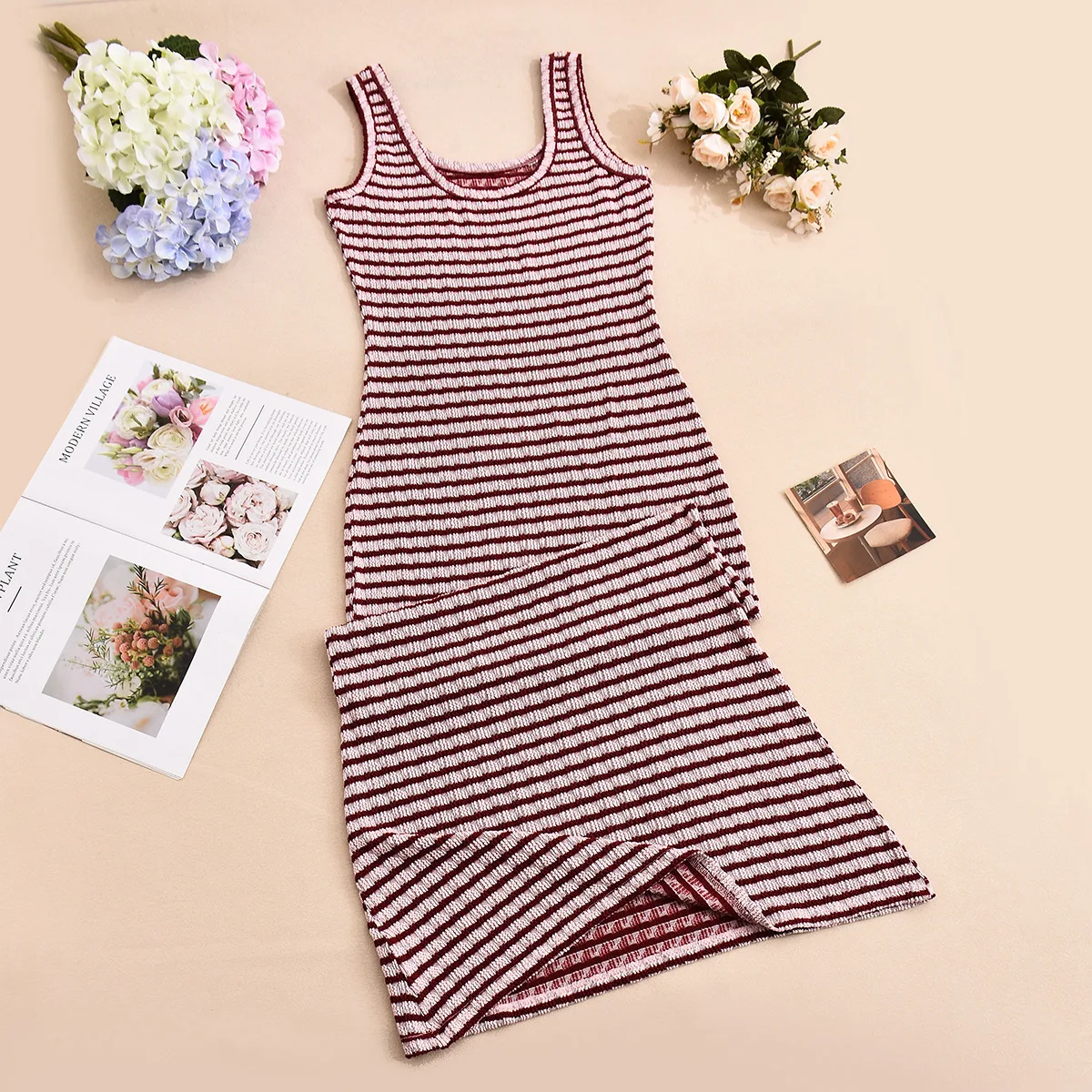 فستان صيف 2025 الجديد عبر الحدود ذو العرض الخاص النحيف المخطط بدون أكمام فستان ذيل السمكة الأوروبي والأمريكي Cw69163