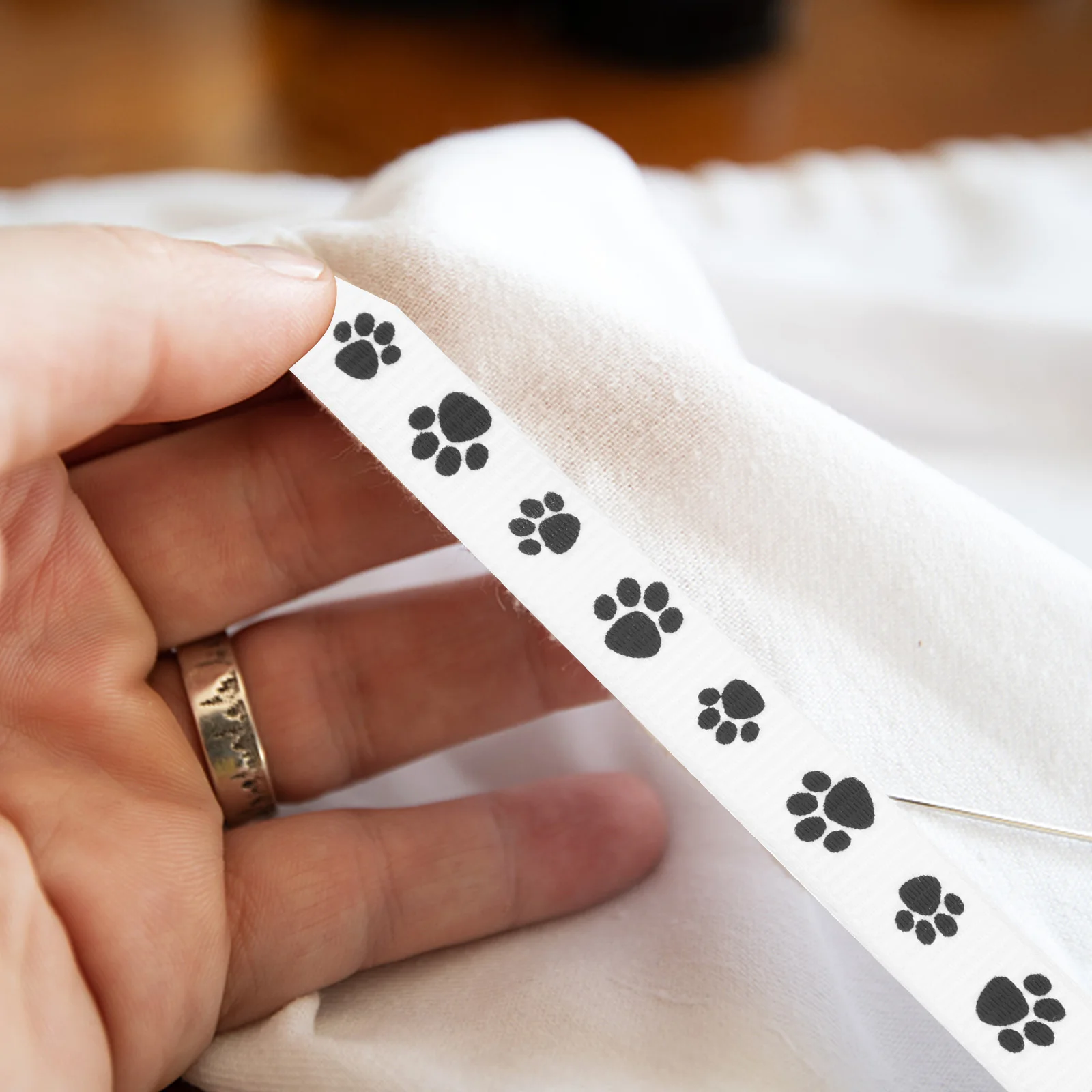 

20 Yard Dog Paw Print Polyester Fabric For Hats Clothes Pet Apparel Animal Pattern Wrapping Craft Diy Decorations Festival