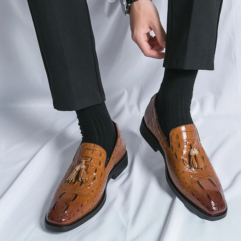 Luxury Brand Men Tassel Loafers Leather Dress Shoes Crocodile Prints Casual Business Slip-On Wedding Party Lightweight Men Shoes