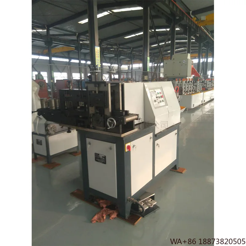 Schmichausrüstung, Eisen, Schmieden, Kaltrollen, Prägemaschine, quadratische/runde Rändelmaschine aus Stahl, Doppelwellenantrieb, Glätteisen