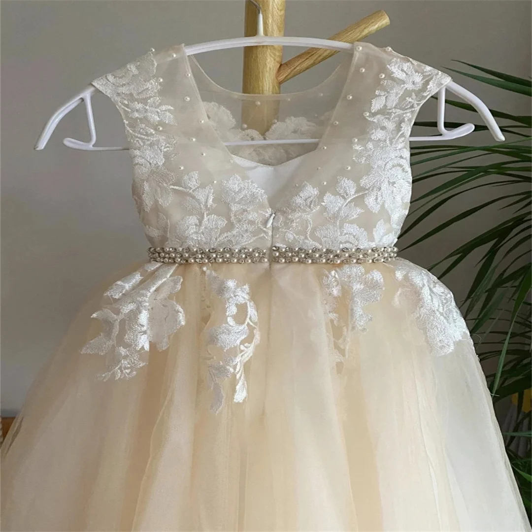 Vestido de niña de flores personalizado, boda, fiesta de cumpleaños, tul champán claro, apliques florales blancos para graduación, vestido de comunión