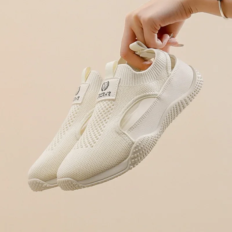 Chaussures plates en maille respirante pour femmes, sandales de sport à enfiler, baskets de course, de marche, de fitness, de plein air, décontractées, à la mode, 2024