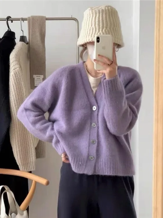 V-neck 100% pure cashmere cardigan women's milk tea with loose knit jacket outside.