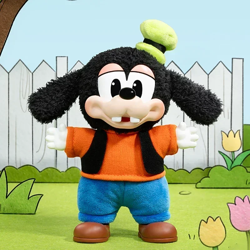 

Original Mickey Family Cute Together Keychain Series Blind Box Toys Doll Cute Anime Action Figure Ornaments Figurines Dolls