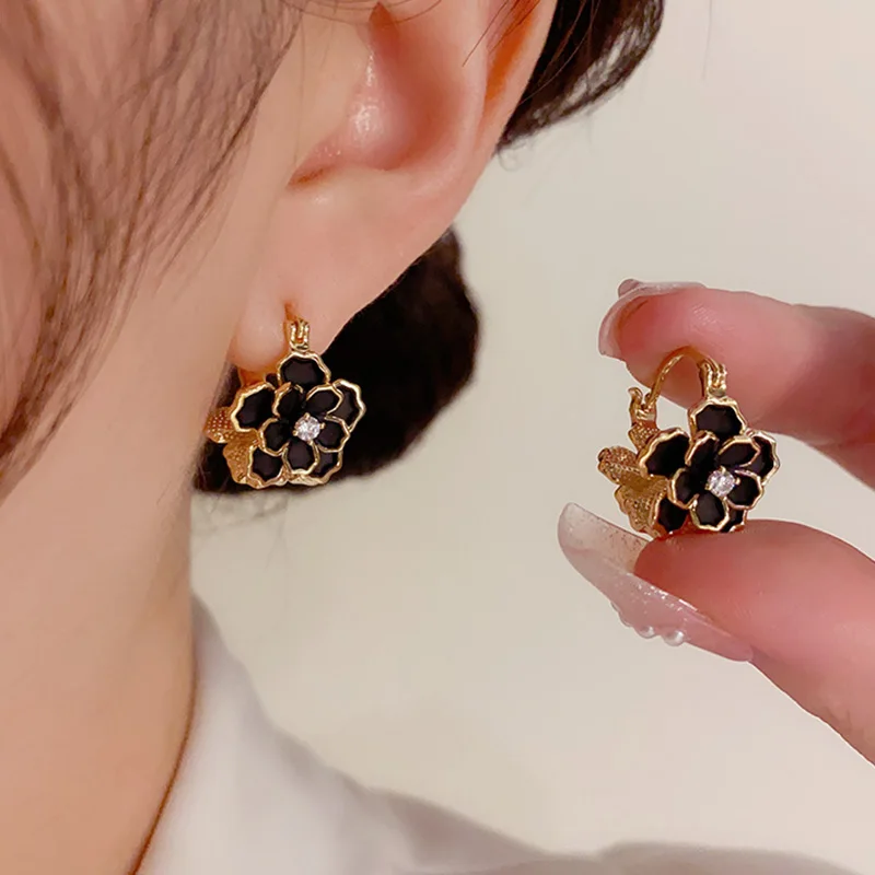 Cradle Earrings Gold Black Stitching Women's Earrings Pendant Camellia Elegant Gentle Vintage French Girls Party Gift Jewelry