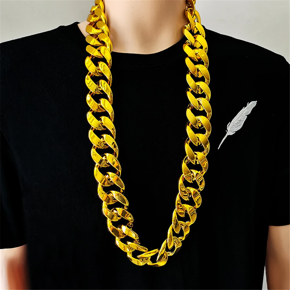Thumbnail 4 - #4 Best Chunky Chain Necklaces to Buy In 2026