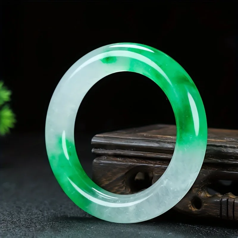 

Natural Ice Green Floating Flower Fashion Bracelet Men's and Women's Accessories