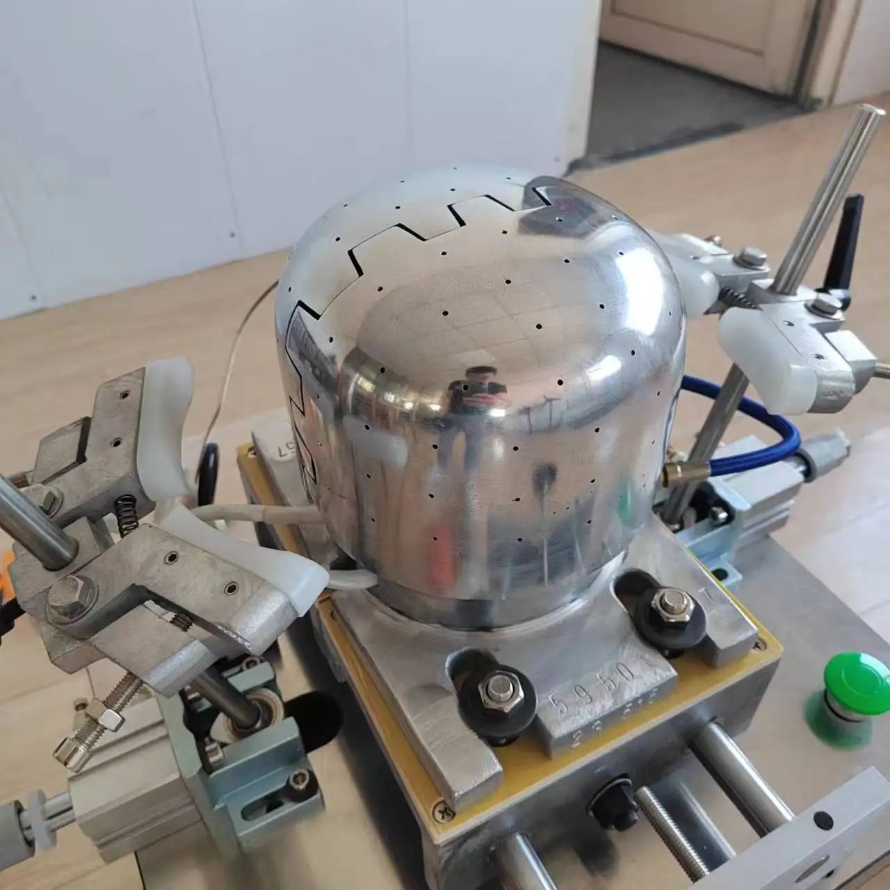 

Automatic 1-head baseball cap iron New conditions Household hot ironing machine mold. Spare parts for hat making machine