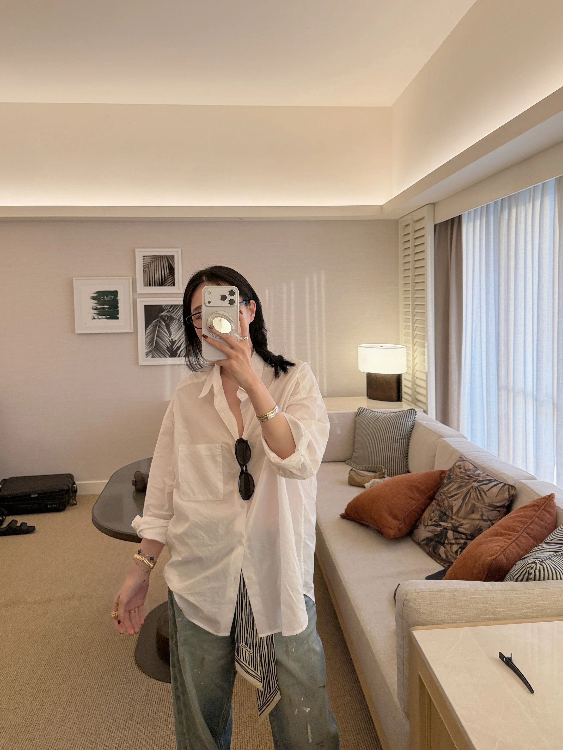 

Elielim Women's Lightweight Cotton Shirt Spring Summer Casual Loose Fit V-Neck Long Sleeve Sun Protection Pocket Design Shirt