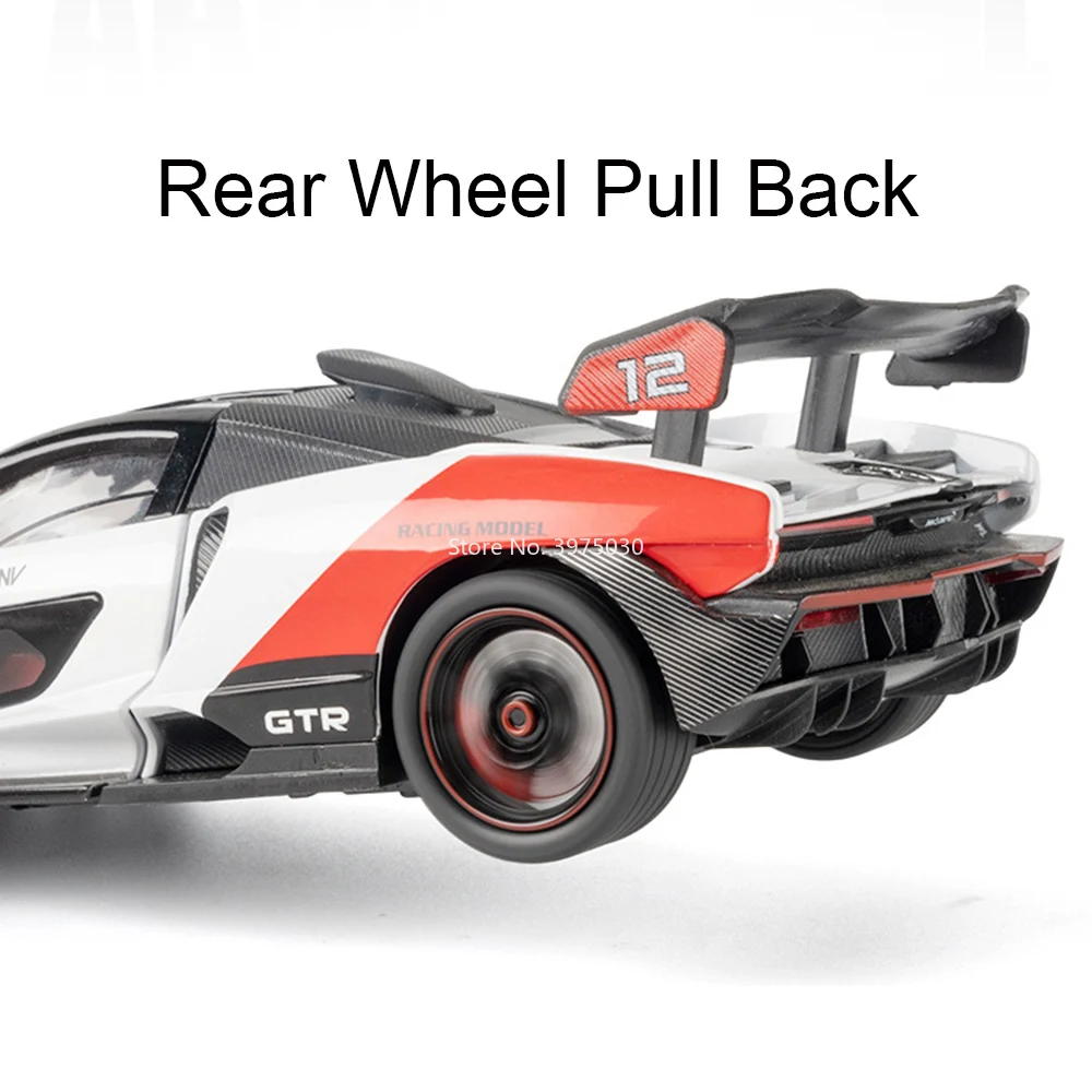 1:24 สเกลเซนน่ารุ่นรถของเล่นอัลลอยด์ไดคาสพร้อมดึงกลับโมเดลจิ๋วเพลงเบาสำหรับของขวัญวันเกิดเด็ก