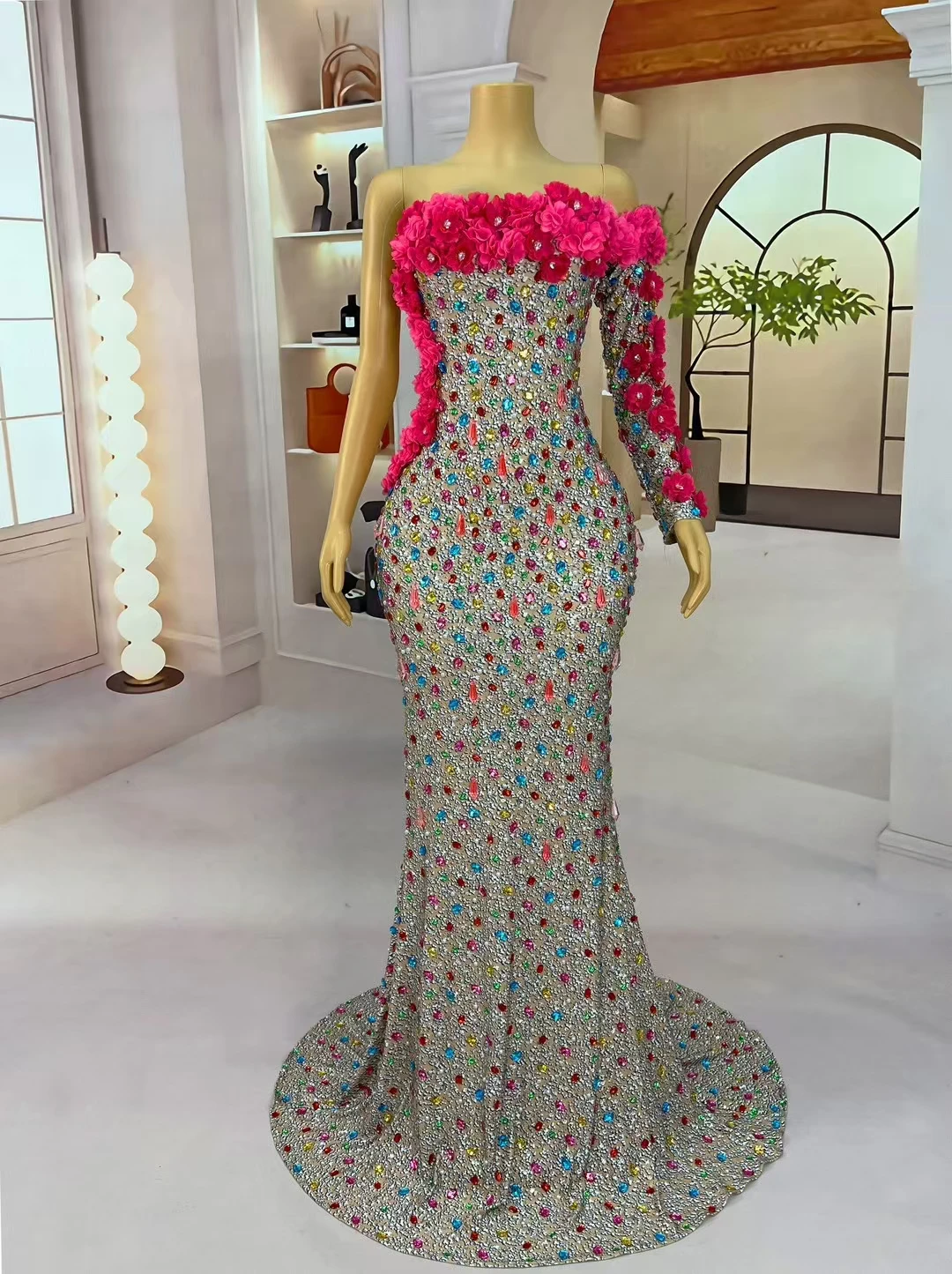 Robe de Bal Élégante à Fleurs avec Grand Train, Tenue de Soirée à Épaules Dénudées avec Strass, Costume de Scène