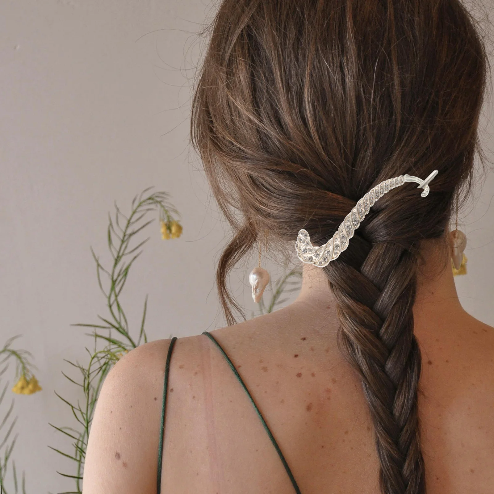 

4Pcs Jewelled Hair Clips Rhinestone Decor Metal Side Clip for Women Secure Updo Barrette Sparkly Hair Accessories Bridal Party