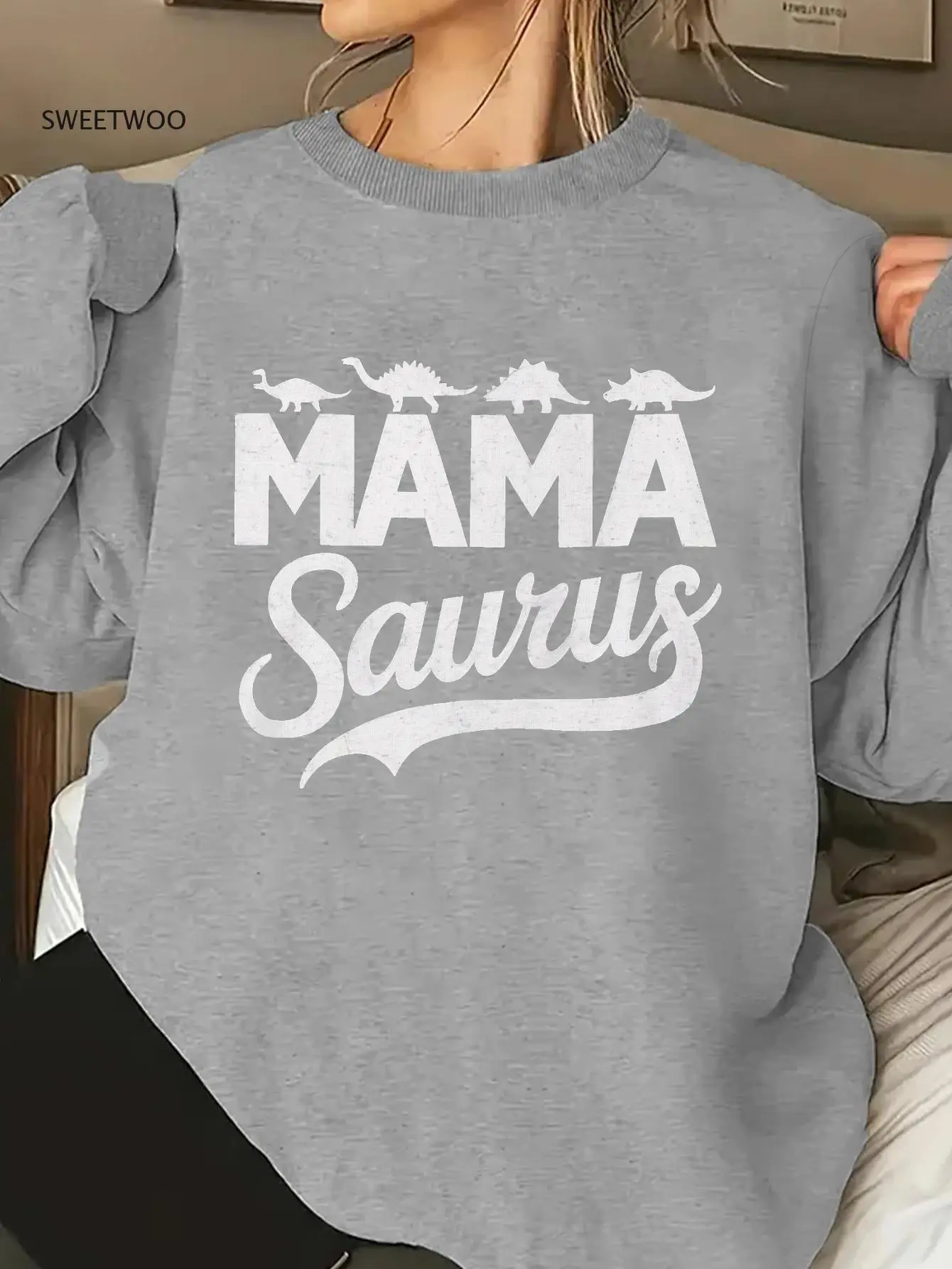 

Women's "mama Saurus" Graphic Sweatshirt - Green Crew Neck Casual Pullover with Dinosaur Silhouettes, Fall & Spring Fashion