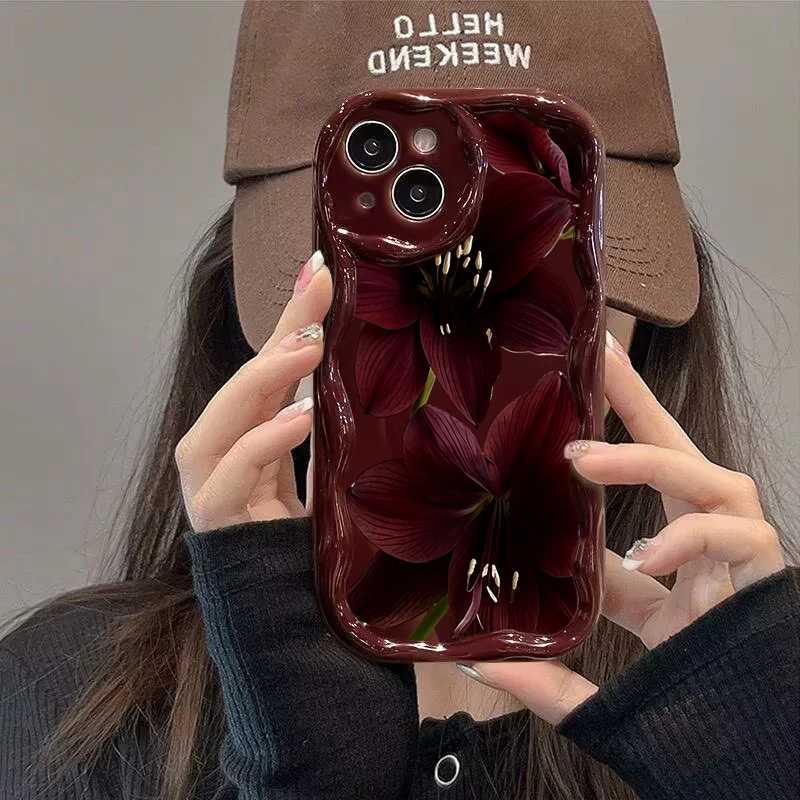 Schlichtes Handycover mit Weinrotem Lilienblüten-Design für iPhone 18 17 16 15 14 13 12 11 Pro Max Plus 16e 17e Stoßfeste Weiche Hülle – Detail 5