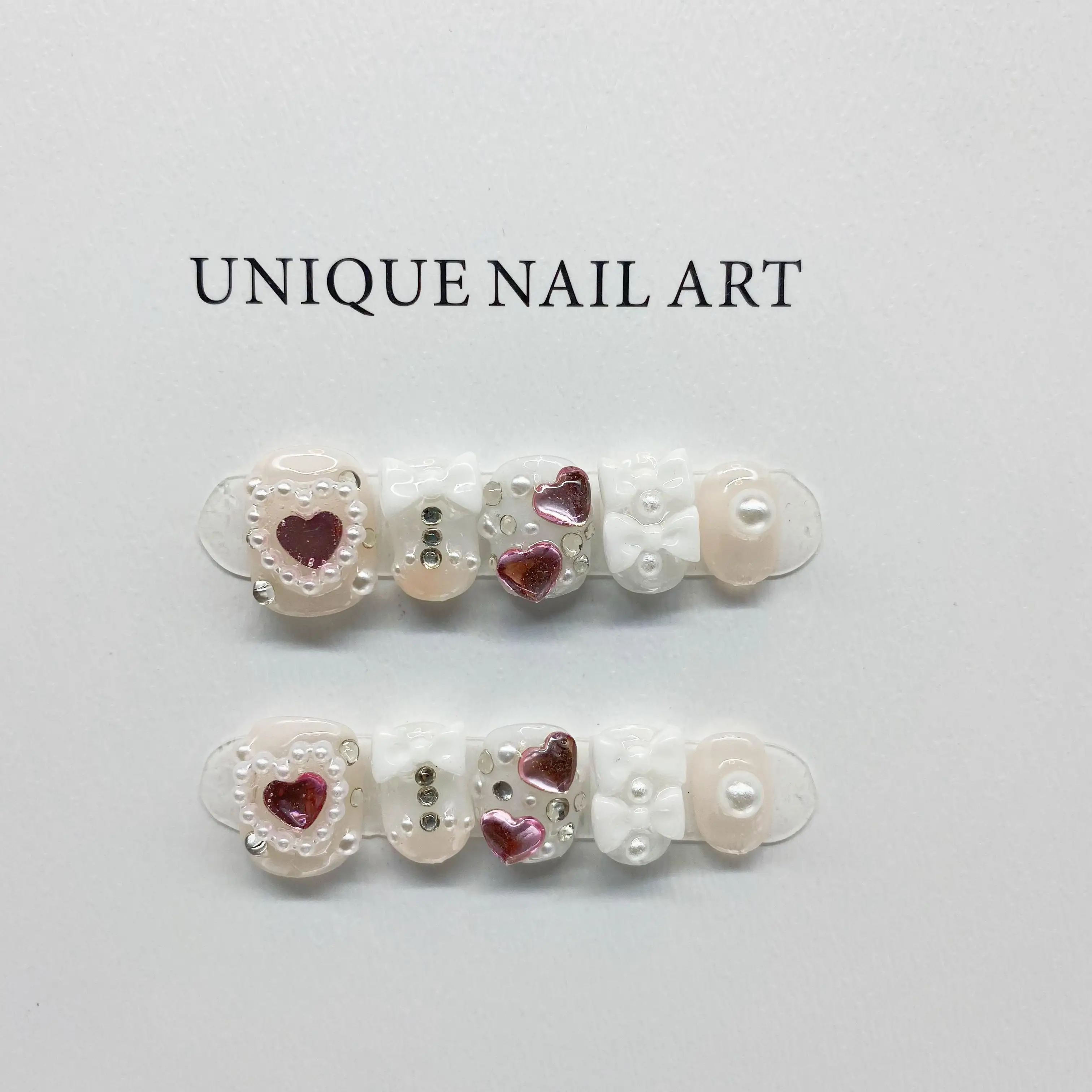 

Japanese Style Pearl Bow Heart Rhinestone Detachable Reusable High-Quality Elegant White Handmade Press On Nails