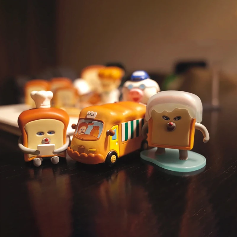 Nowość w magazynie Figurka Bread Thief Blind Box Urocza ozdoba na biurko Prezent niespodzianka na urodziny dziecka Pamiątka