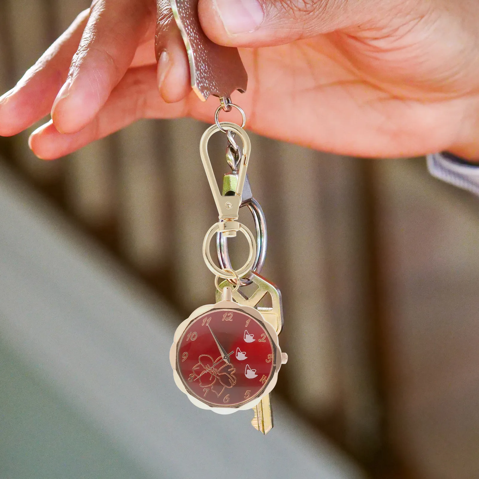 

Decorative Nurse Keychain Pocket Watch Alloy Glass Face Precise Time Reading Clip on Hanging Watch for Backpacks Bags Keys Nurse