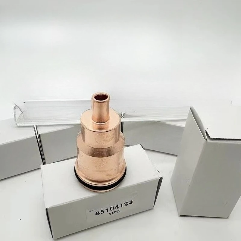 

Детали строительной техники, модель втулок форсунок двигателя D12D и D12F 85104134