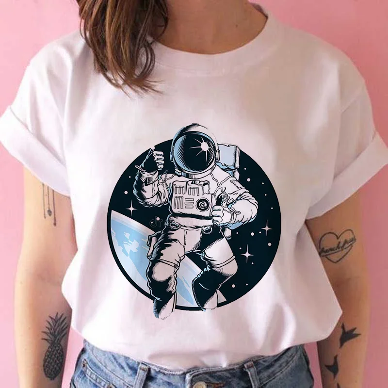 Astronaut Space Walk Graphic Print T-shirt Women Harajuku Aesthetic Sci-fi Style Tshirt White Tops Korean Casual Female T Shirt