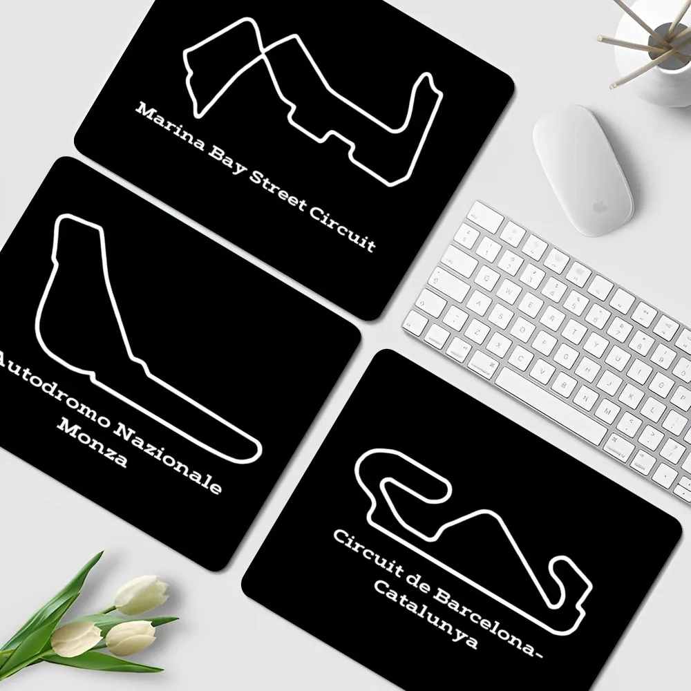 Black And White Silhouettes F-FormulaES 1 Race Tracks Floor Mat Small Office Computer Desk Mat Table Keyboard Big Mouse Pad