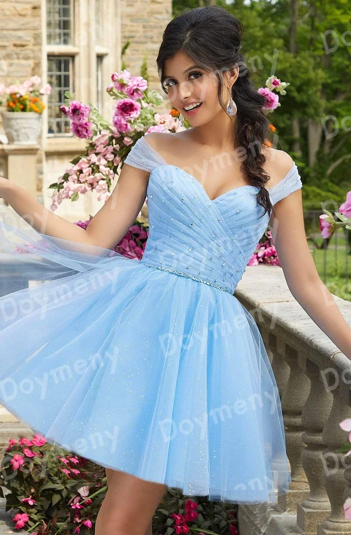 Doymeny Spakling Tulle Short Cocktail Dresses Crystals Sash Tulle Sleeveless Off Shoulder A-line Party Dress vestidos de festa