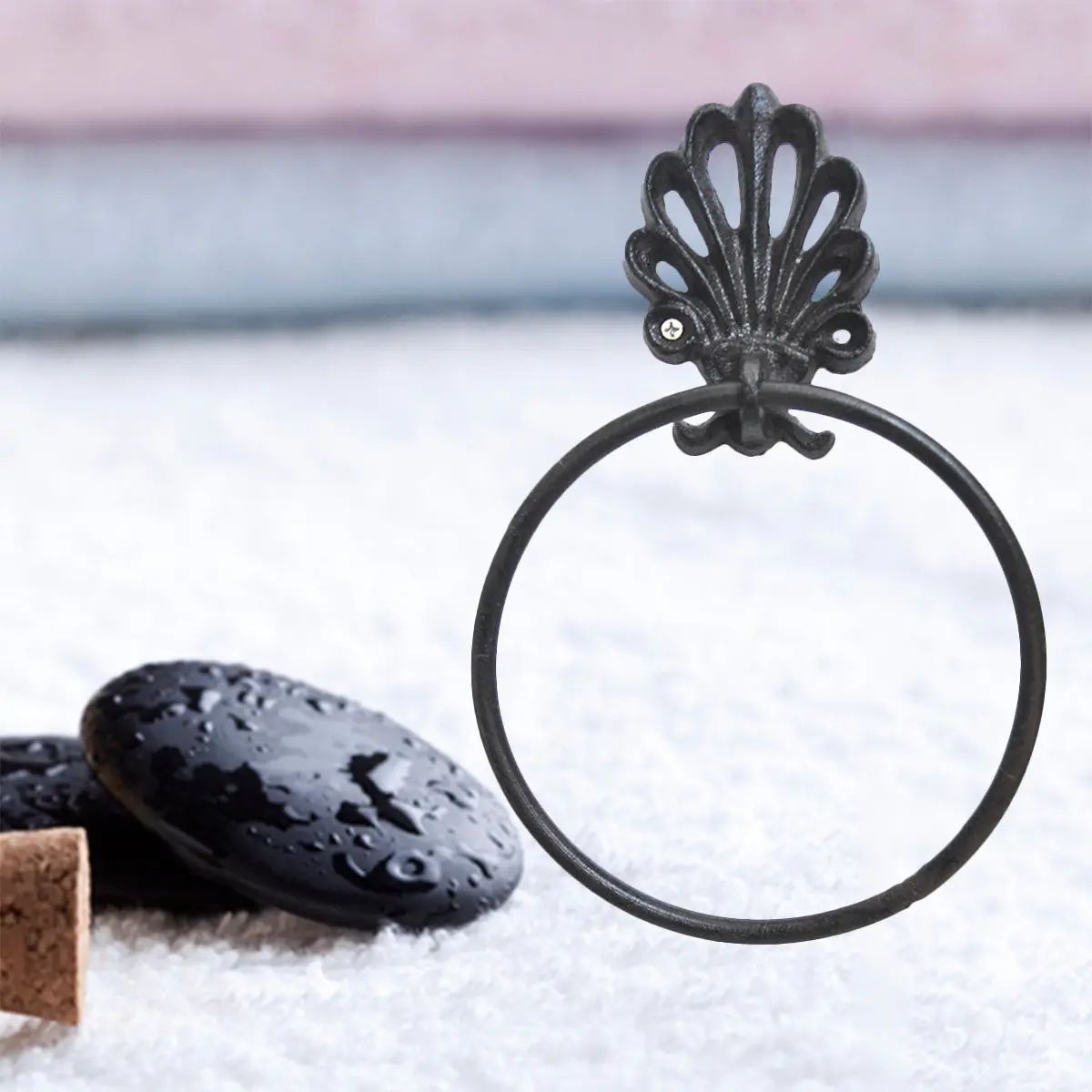 Sturdy Vintage Towel Ring Made of Solid Iron Rust Proof Towel Hanger for Bathrooms Bedrooms Offices Tidy Living Space Gift Idea