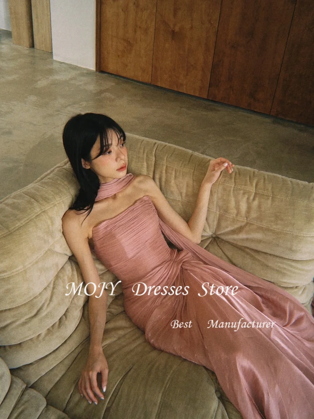 Mojy เกาหลีชุดราตรีสีชมพูชุดราตรีชีฟองด้านข้างที่กําหนดเองชุดพรหมอย่างเป็นทางการ โอกาสชุดราตรี