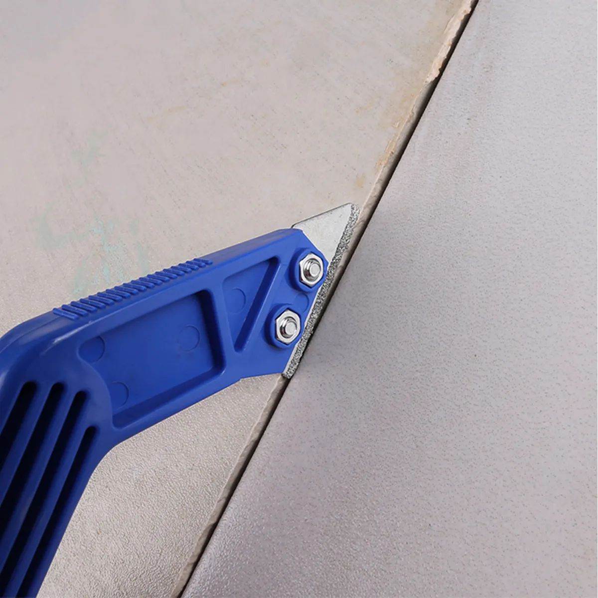 

Grout Remover Tool Set 2 Blades 6 Replacements Durable Plastic Handle Caulk Removal Kit Sealant Scraper Tile Cleaner Maintenance