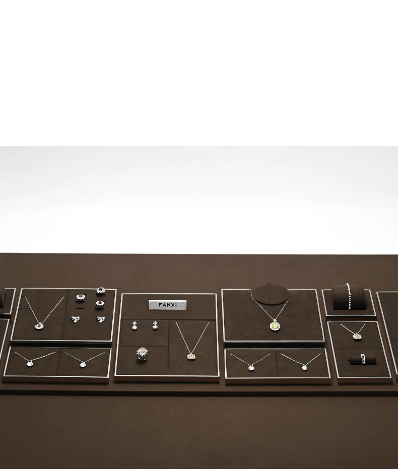 Oirlv Kaffeefarbenes Schmuck-Display-Set aus Mikrofaser und Metall für Ringe, Armbänder, Halsketten und Anhänger, Schmuck-Display-Tablett für Juweliergeschäfte – Detail 8